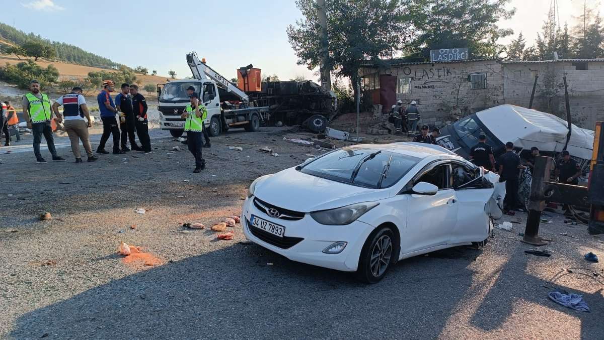 Gaziantep'te katliam gibi kaza: 5 ölü, 5’i ağır 17 yaralı