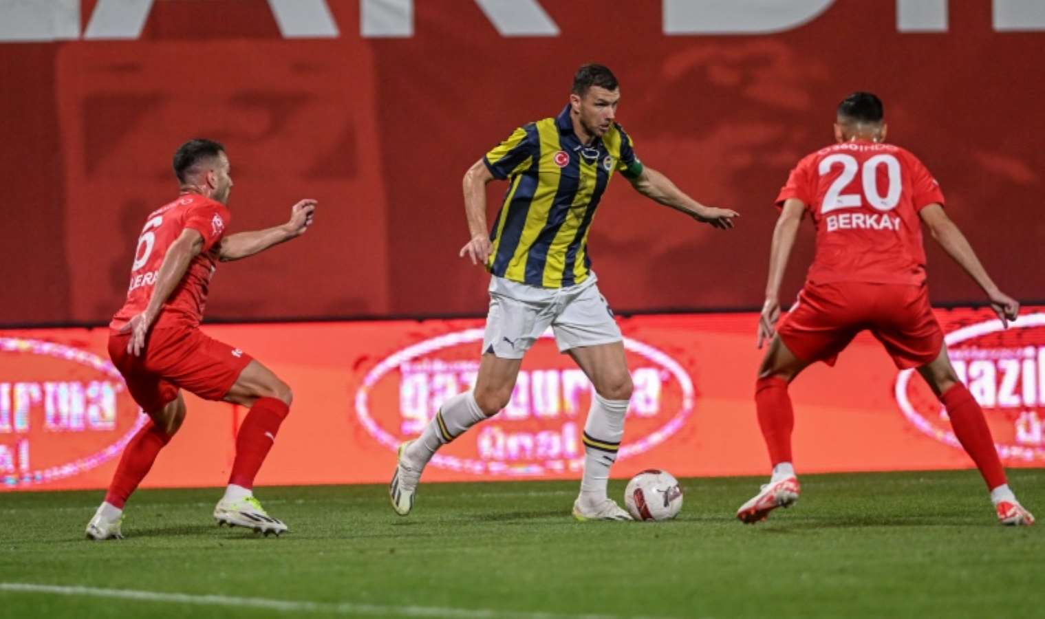 Fenerbahçeli yıldız, İtalyanları kendine hayran bıraktı! 'Kariyerini bitireceği takımı buldu'