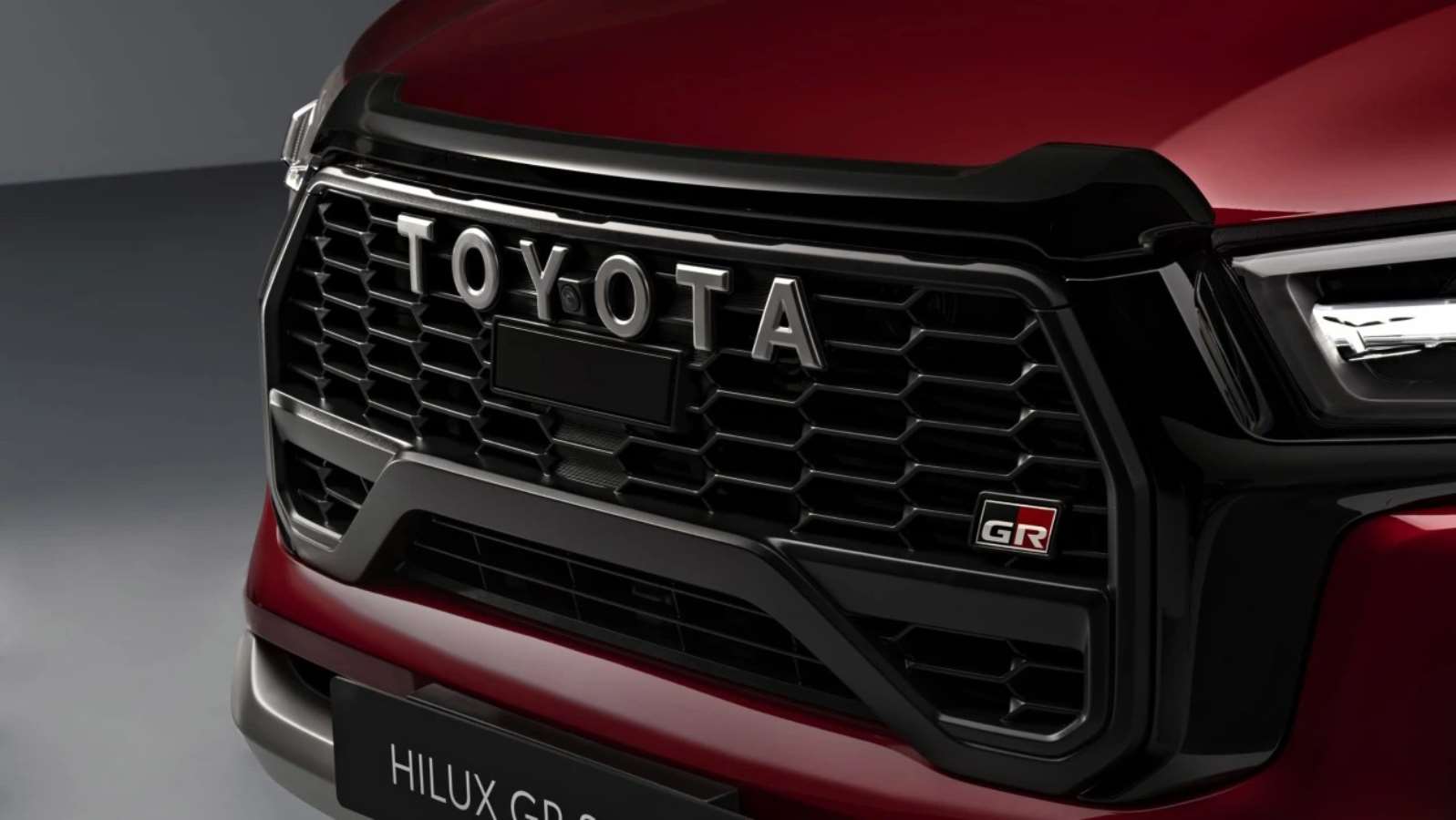 Toyota 'şimdiye kadarki en iyi' sözüyle duyurdu: Hilux GR Sport II...