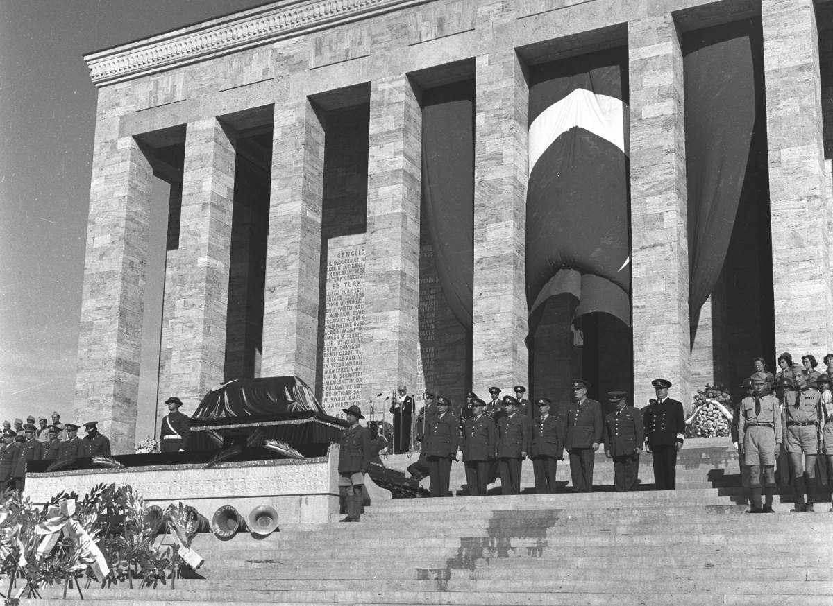 Bir aslanın yatağı: Anıtkabir