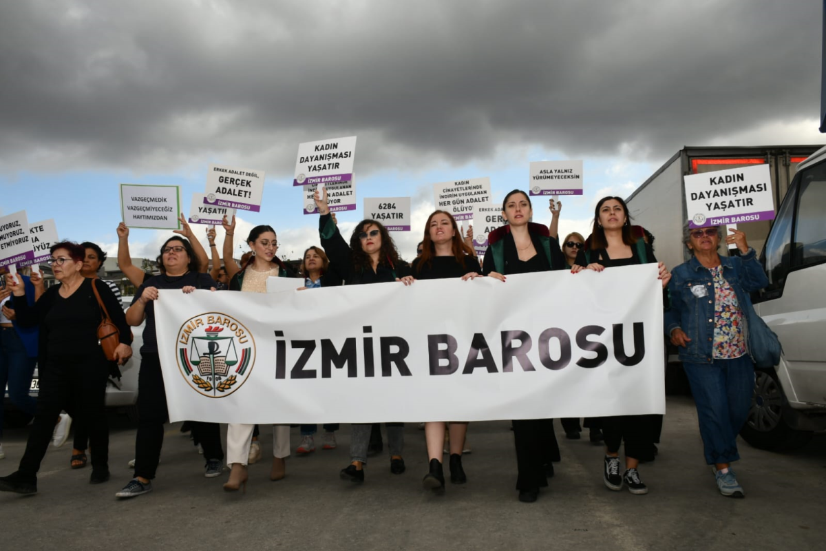 İzmir Barosu: Devlet, adaleti dağıttığı yerde kadını koruyamadı