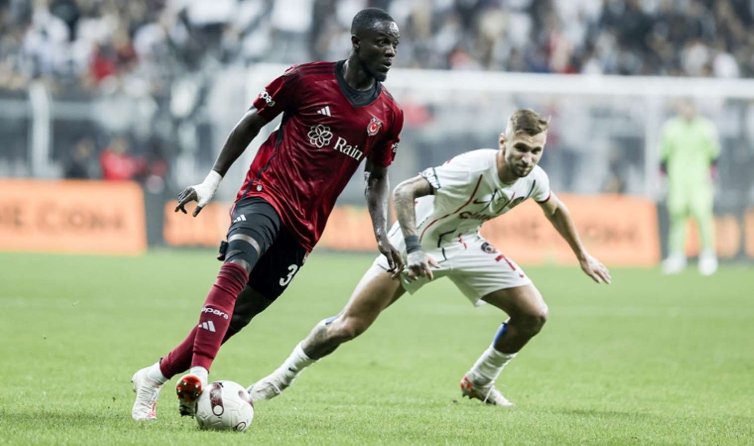 Beşiktaş'tan istifa etmişti: Burak Yılmaz'dan Vincent Aboubakar tepkisi!