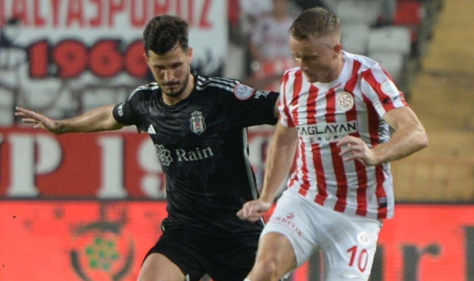 Spor yazarları Antalyaspor - Beşiktaş maçını yorumladı: 'Beşiktaş günden güne eriyor'