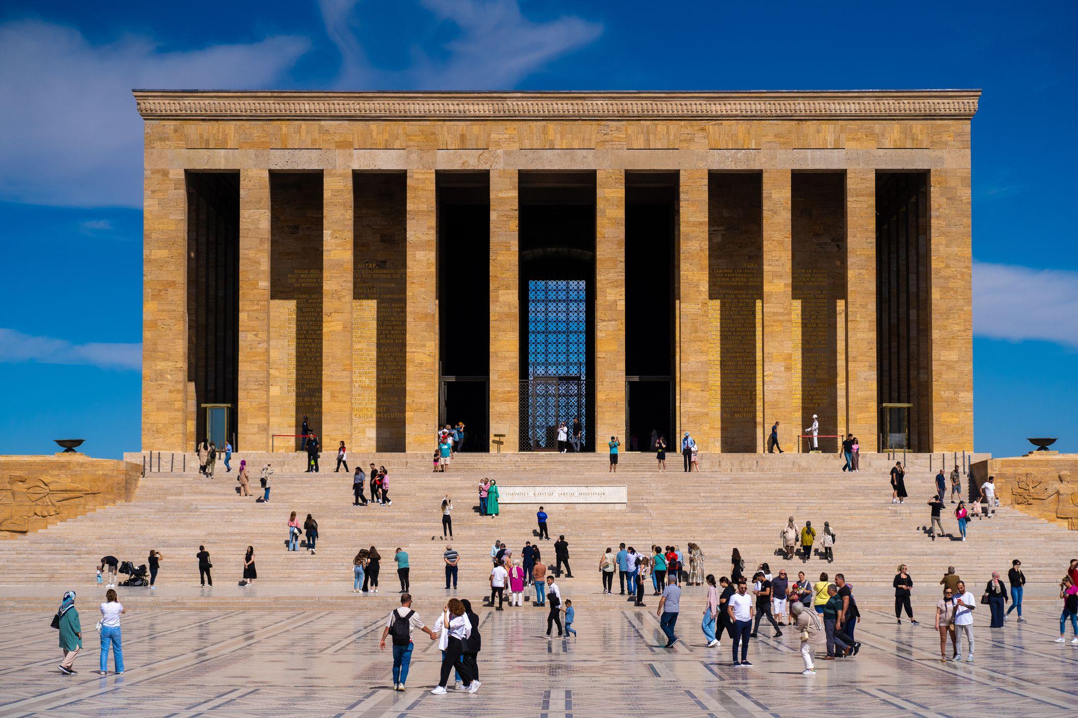 10 Kasım: Atatürk’ün ölüm yıldönümünde mimari özellikleri ve sembolleriyle Anıtkabir