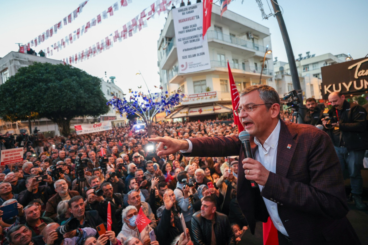 CHP Genel Başkanı Özgür Özel'den Antalya'da işbirliği mesajı: Pazartesiyi bekliyoruz