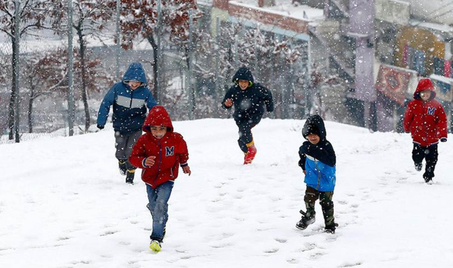 Birçok il ve ilçede eğitime 'kar' engeli