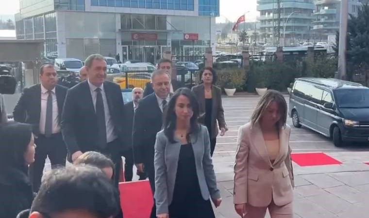 DEM Parti Eş Genel Başkanları CHP Genel Merkezi’nde