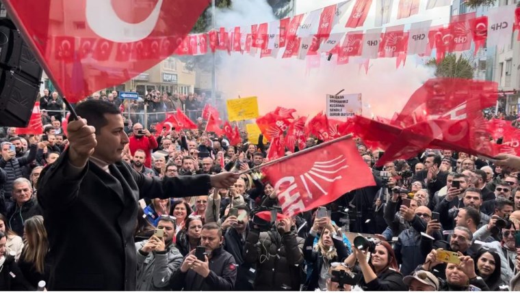 Ömer Günel’den miting havasında seçim startı