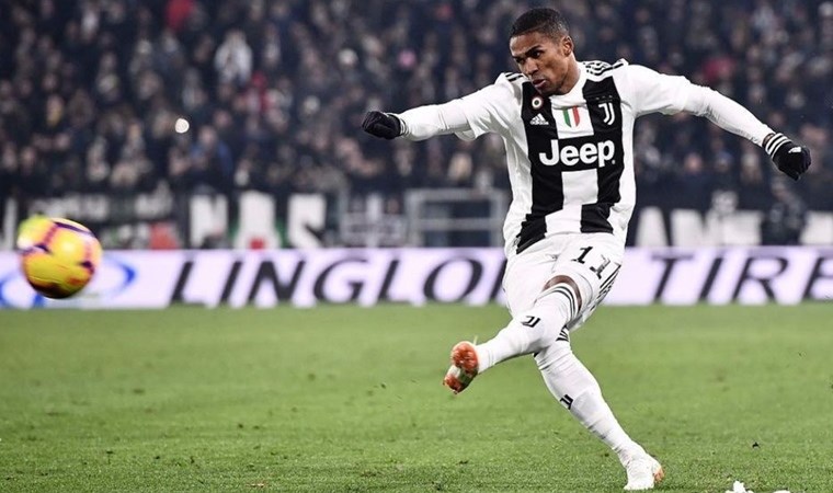 Dünyaca ünlü futbolcu Douglas Costa Süper Lig'e geliyor!