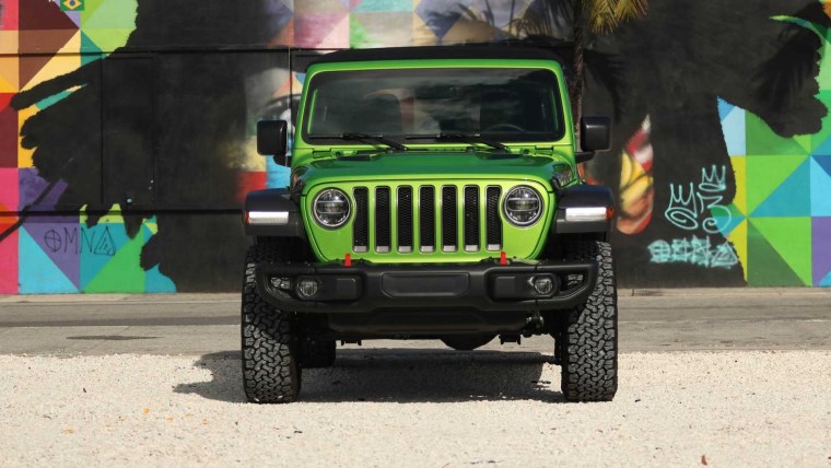 Jeep Wrangler Rubicon arazi sürüşleri için en iyi aile SUV'u seçildi