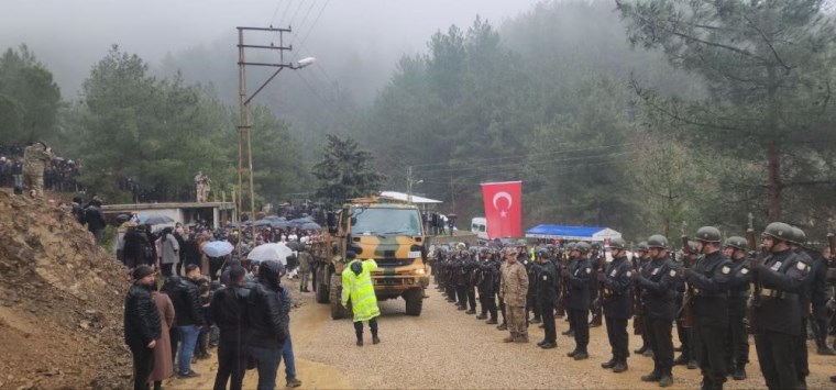 Hataylı şehit son yolculuğuna uğurlandı