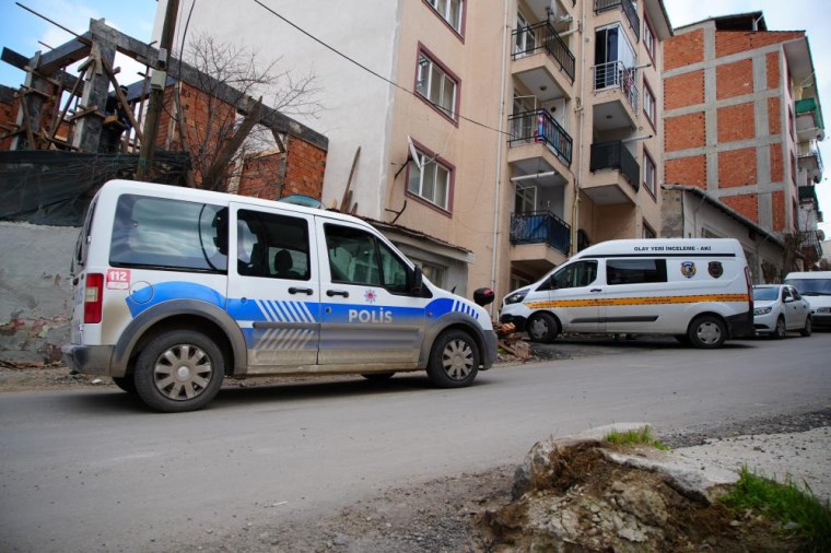 Yedinci kattan düştü... Hayatını kaybetti!