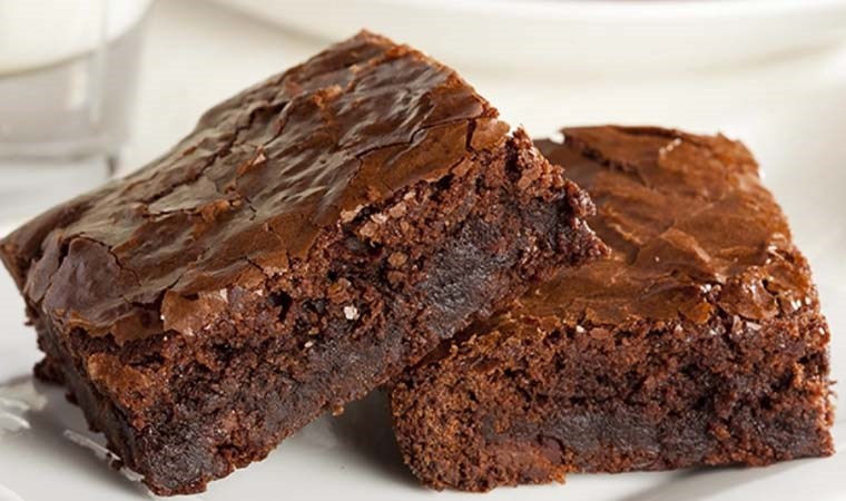 Ekonomik ve lezzetli: Ev yapımı browni tarifi