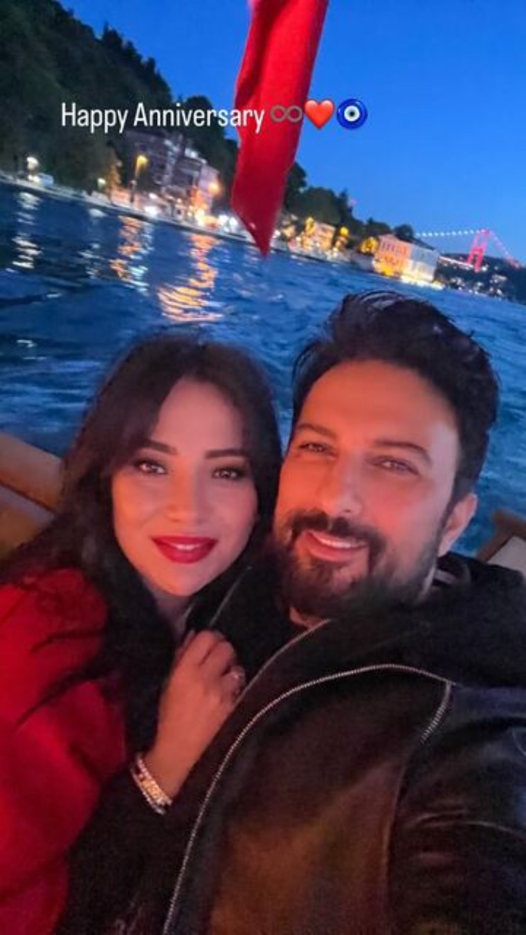 Megastar Tarkan'dan evlilik yıl dönümü kutlaması