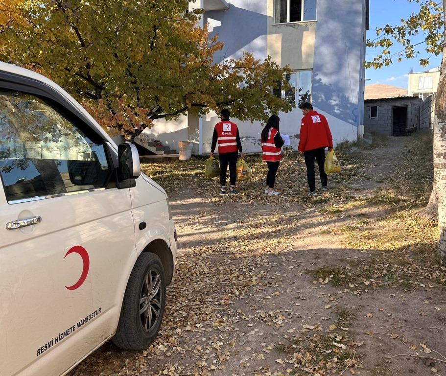 Çağlar Toğal’dan Kış Yardım Kampanyası: Adilcevaz’a Destek